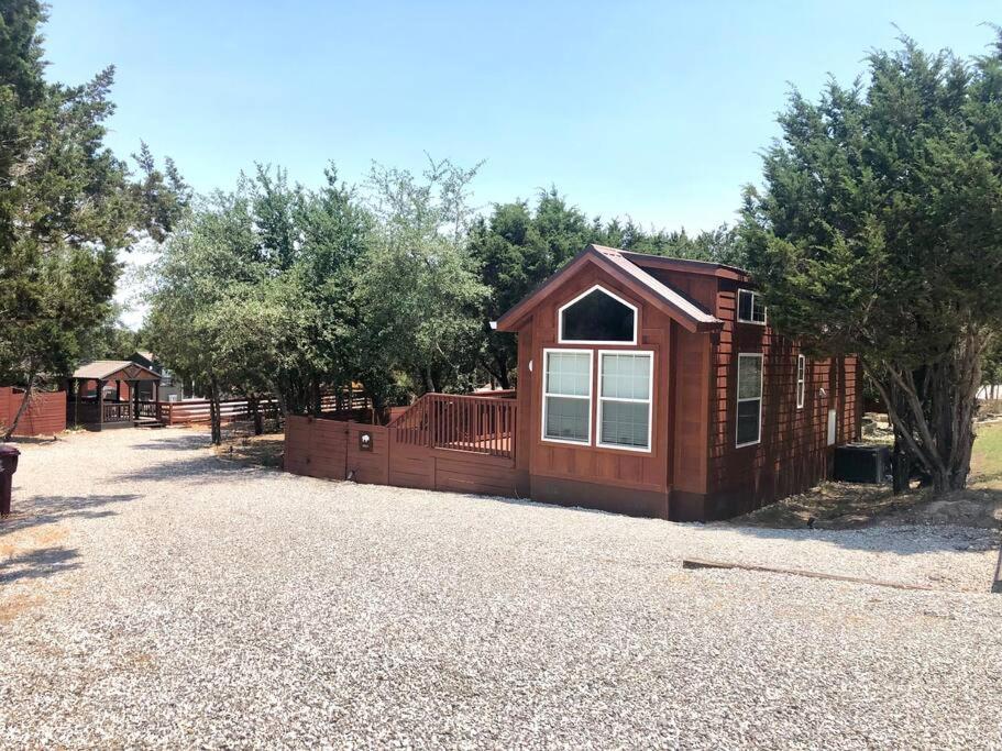 The Bison Cabin - The Cabins At Rim Rock Austin Exterior foto